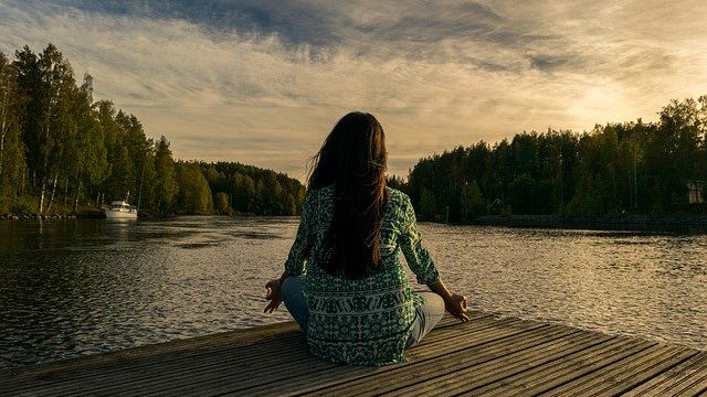 An easy way to address sleep: Meditate